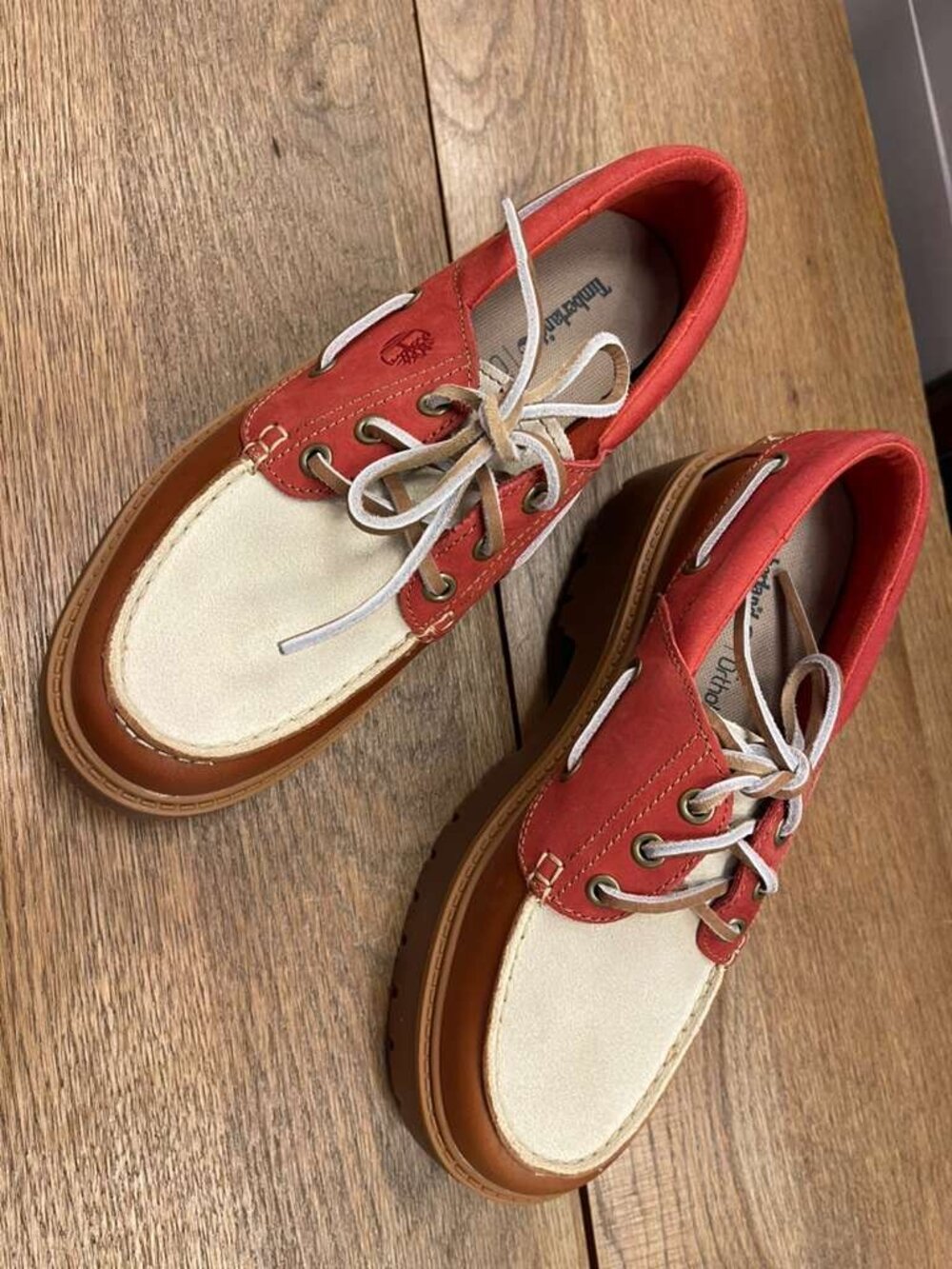 TIMBERLAND WOMEN'S STONE STREET BOAT SHOE RUST FULL GRAIN W MED RED A2GVF-AFU